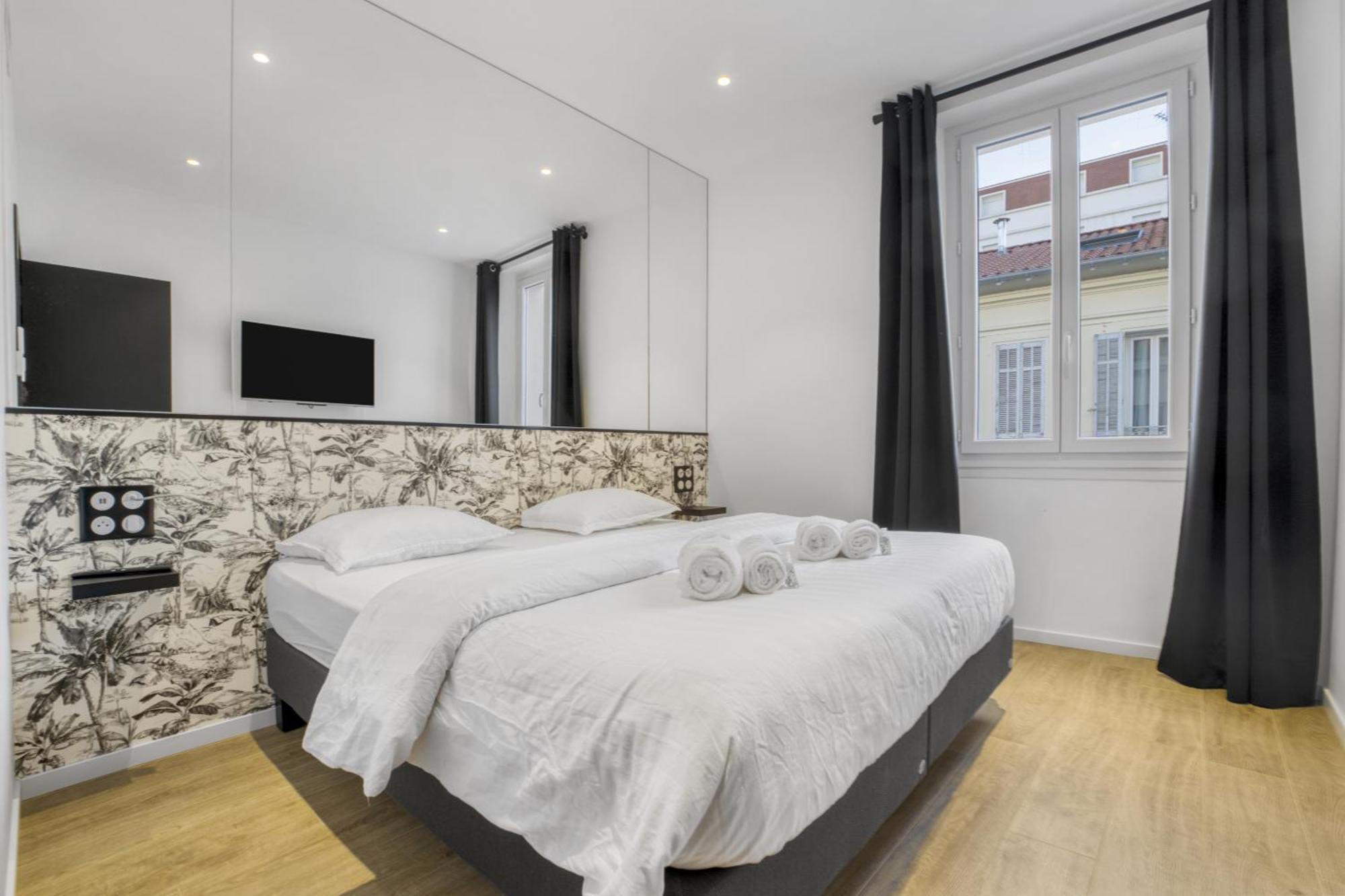 Appartement F3 Notre-dame , Hypercentre A 2 Minute Du Palais Des Congres